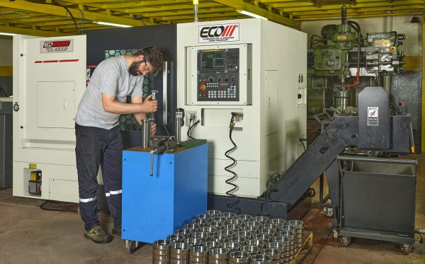 ECOMASTER TCK-400 CNC LATHE
